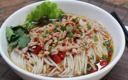 如果你想投资一台好的米粉机可以来鸿睿厂家