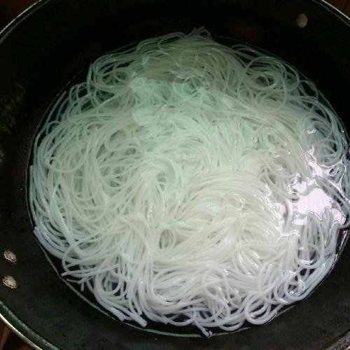 自动米线机美观大方，清洁卫生